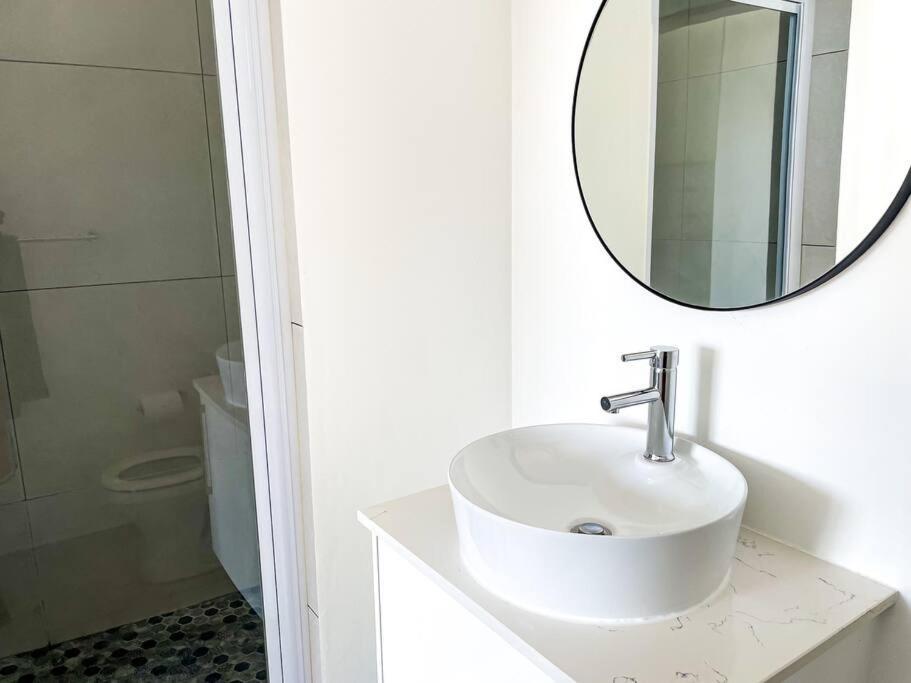 Entire In Sandton Apartment *