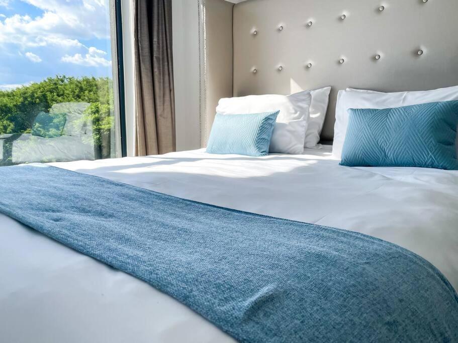 Apartamento Entire In Sandton Joanesburgo